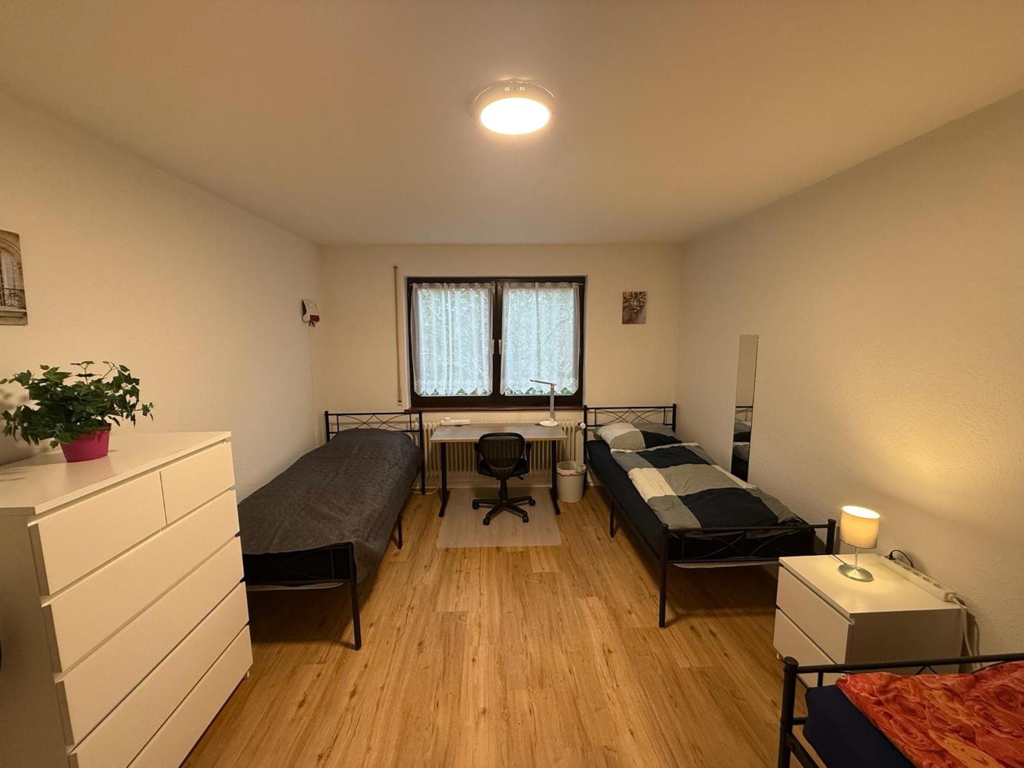 Big, Cosy And Central Apartment Karlsruhe Exterior foto